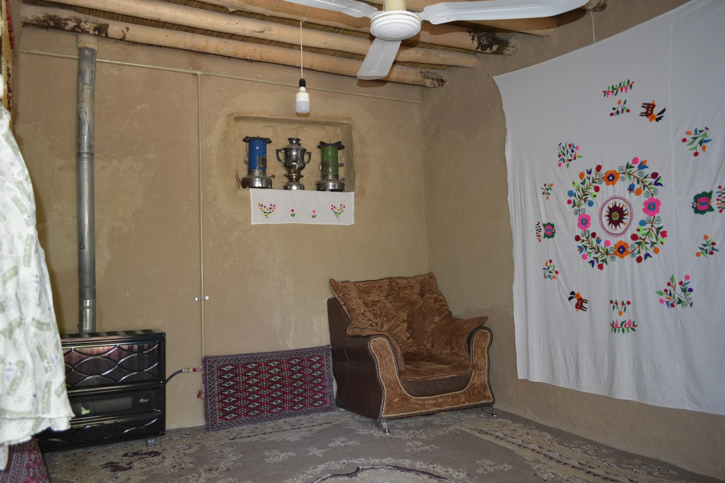 Khaneh Omid 2 Eco-lodge — 7