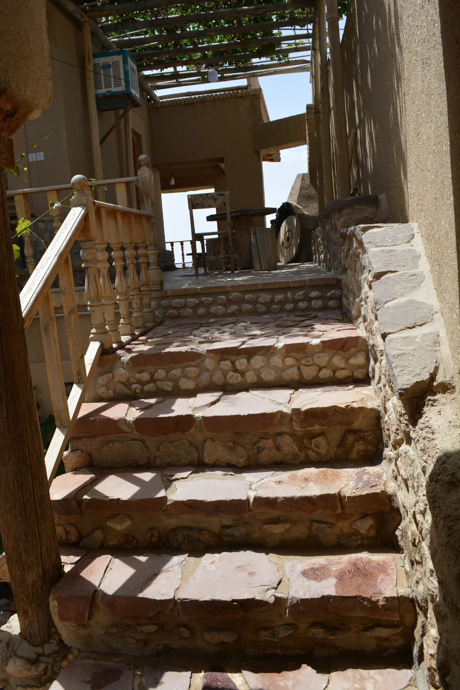 Mehr-e Touran Castle Eco-lodge — 4