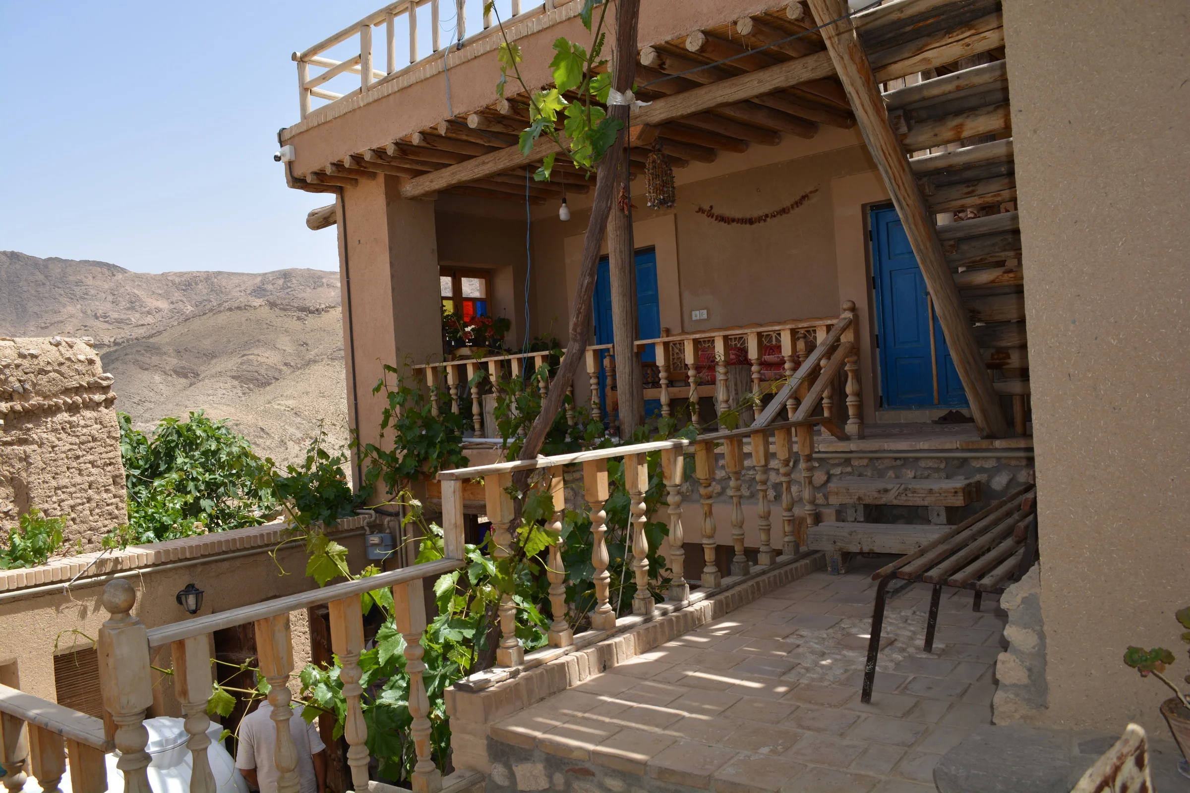 Mehr-e Touran Castle Eco-lodge — 5