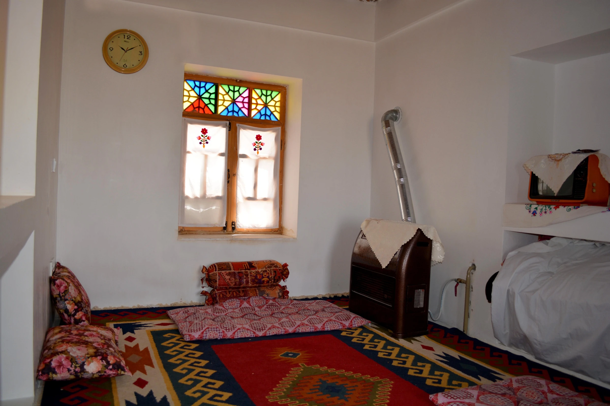 Mehr-e Touran Castle Eco-lodge — 9