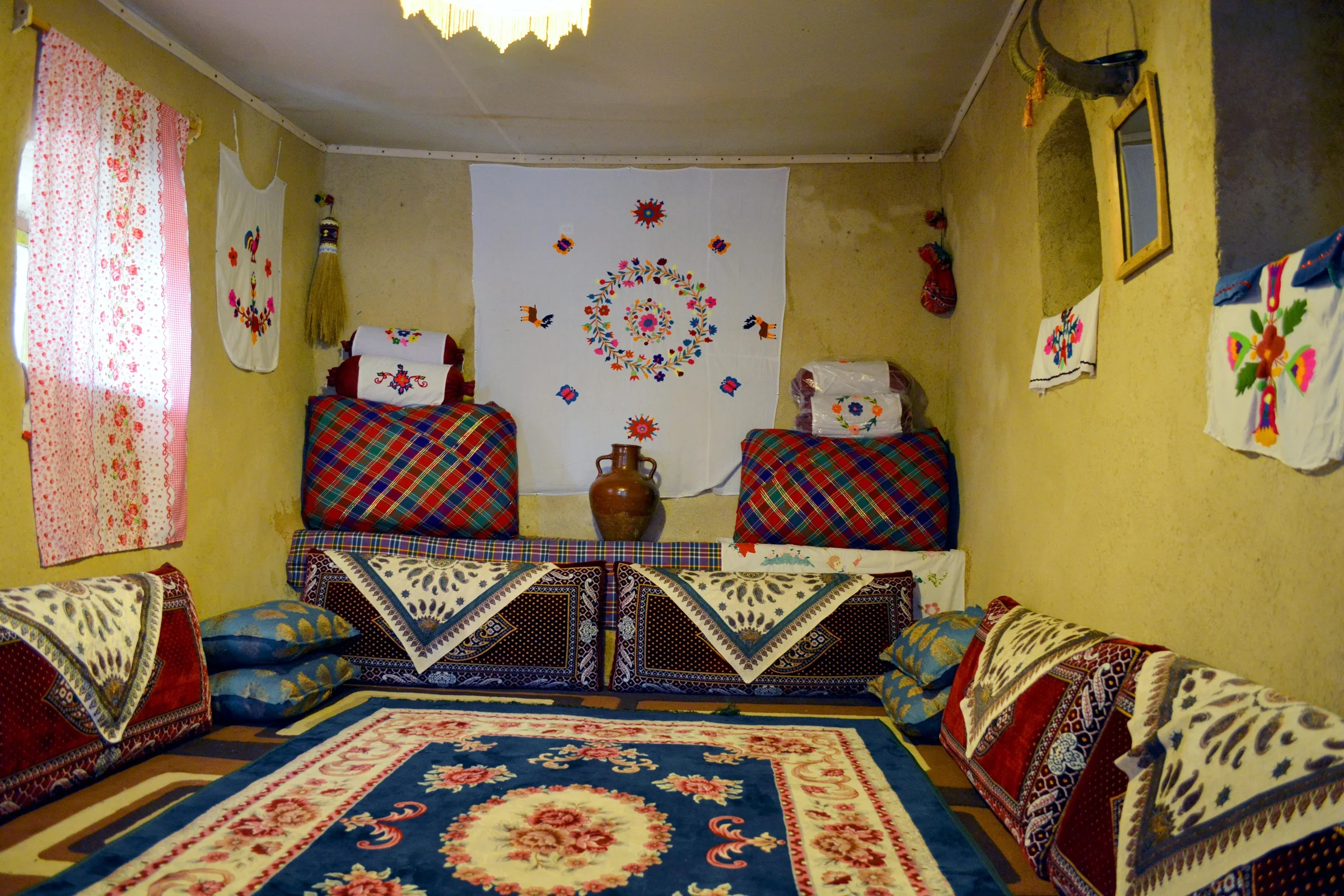 Negin-e Touran Eco-lodge — 9