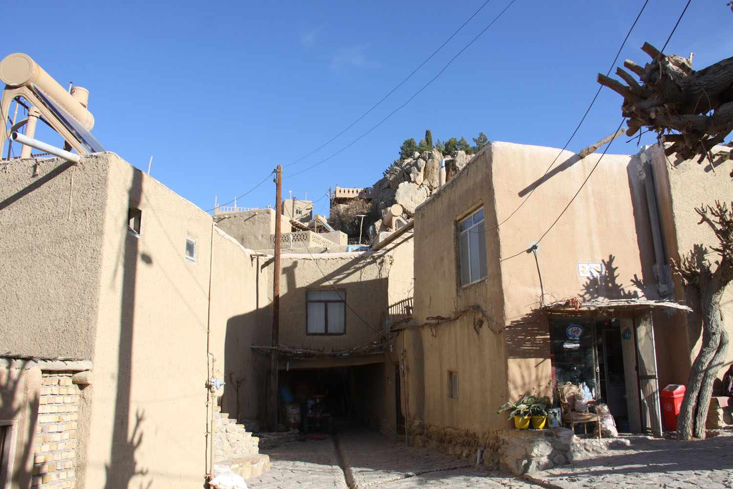 Qaleh Bala, a Tourism Target Village