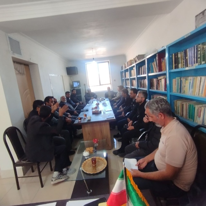 Meeting of the Special Committee for Tourism Development and Removal of Obstacles to the World Registration of Qaleh Bala Village in Shahroud Was Held