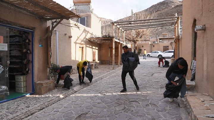 Clean-up Campaign Held in Qaleh Bala, a Tourism Target Village