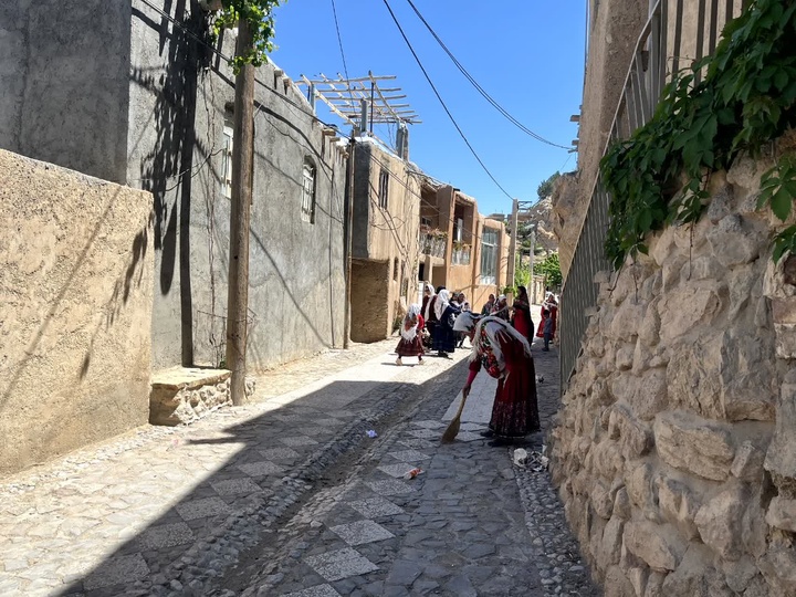 Annual Clean-up Campaign in Qaleh Bala; Manifestation of the Spirit of Empathy and Environmental Responsibility of the Village Residents