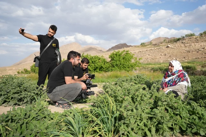 Production of a Visual Narrative of Qaleh Bala's Life and Culture for Global Introduction of this Prominent Village